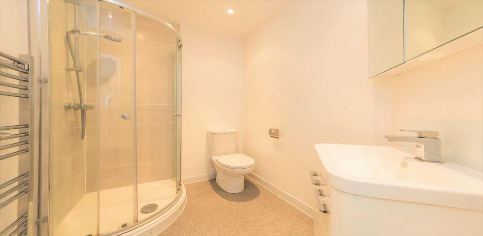			NO TENANTS ADMINISTRATION FEES , Studio Apartment, 1 bath, 1 reception Studio			 Kingsgate Road, WEST HAMPSTEAD